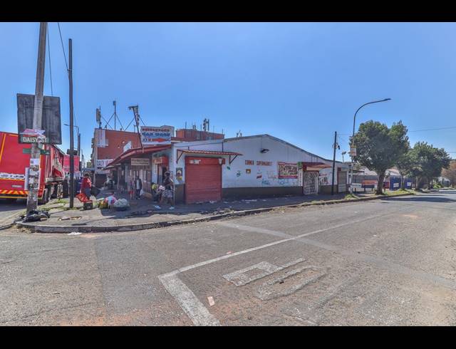 M² BUILDING FOR SALE IN ROSETTENVILLE